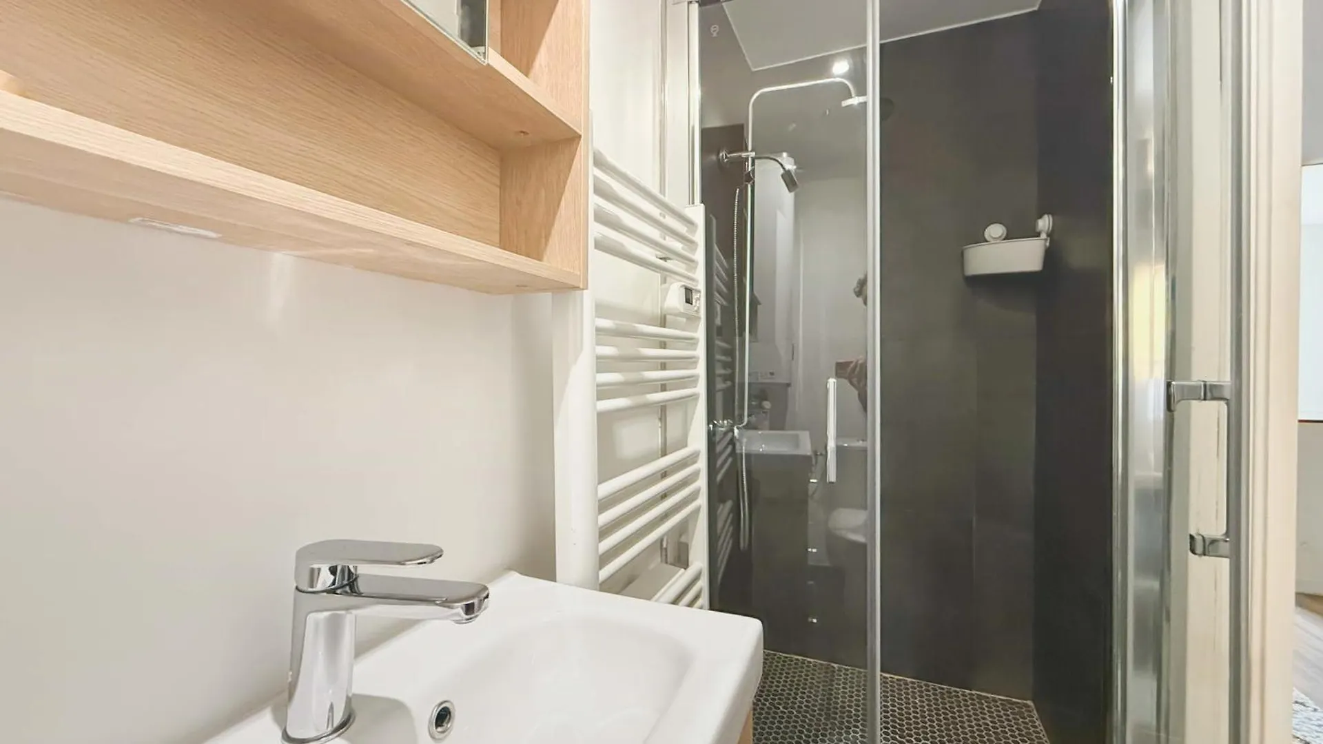 Flexliving - T2 - Montreuil Apartment Paris 0*,  France