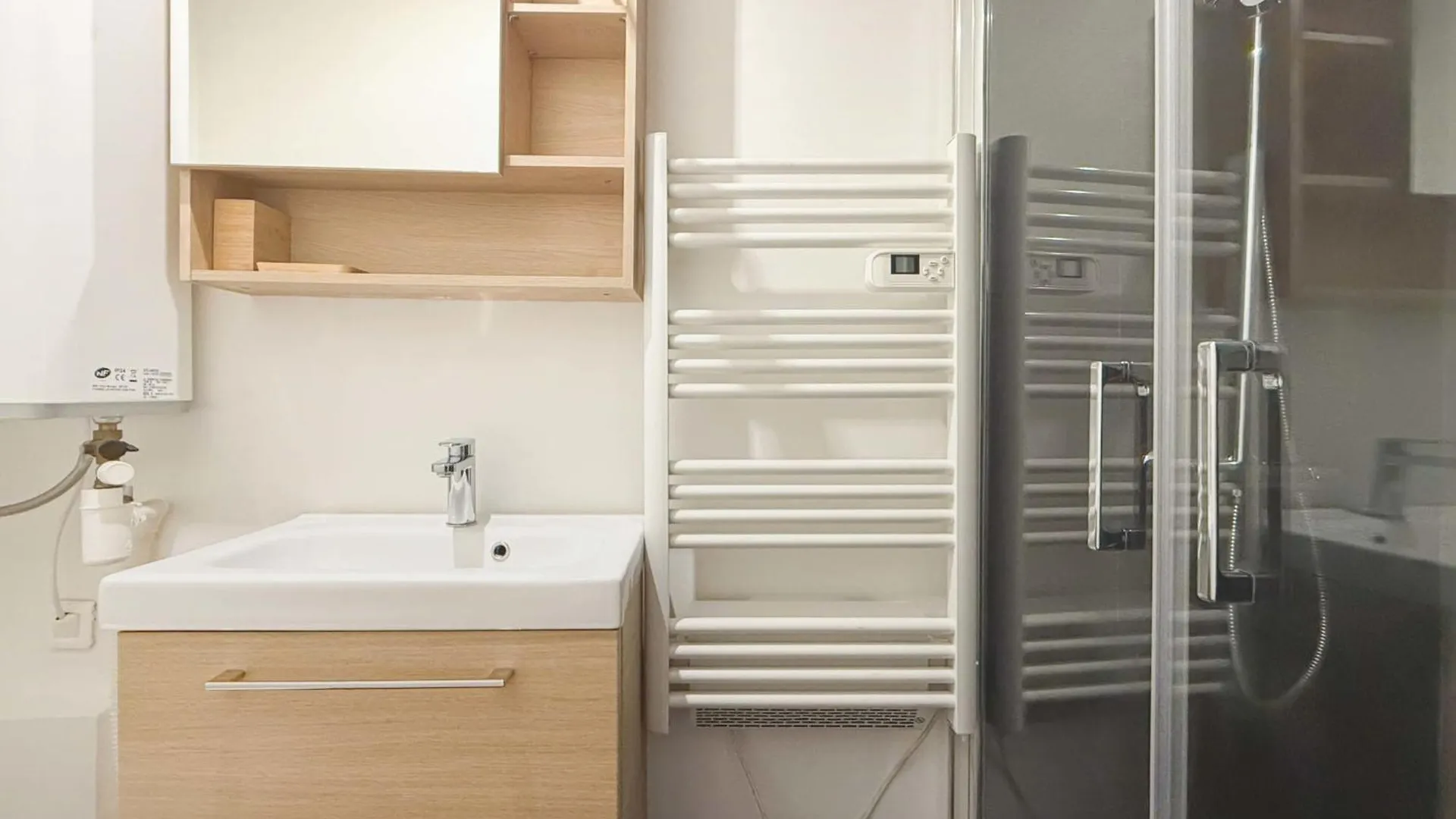 Flexliving - T2 - Montreuil Apartment Paris France
